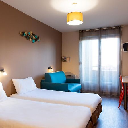 Auberge De Jeunesse Hi Bordeaux-Blanquefort - Ex Otellia Dış mekan fotoğraf